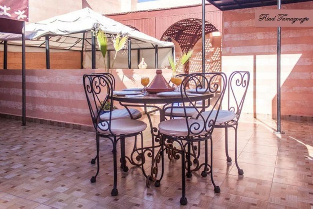 Hotel Riad Tamazouzte à Marrakesh Extérieur photo
